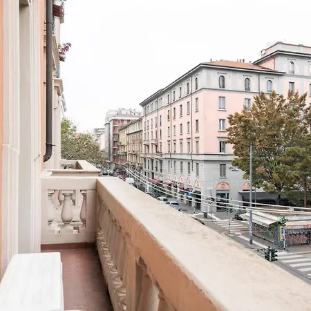 Bocconi Ampio Trilocale Apartment *