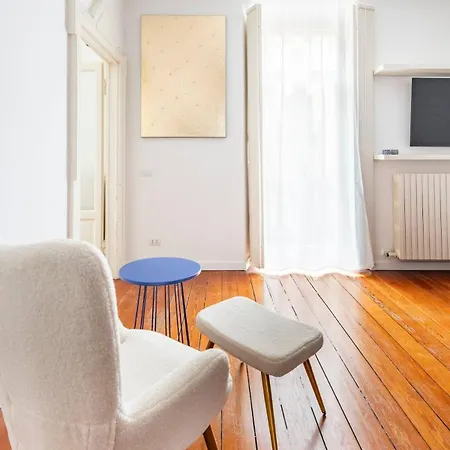 Apartment Bocconi Ampio Trilocale *