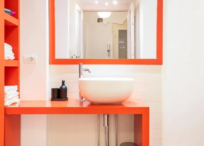 Apartment Welkhom Bocconi Modern 2 Bdr